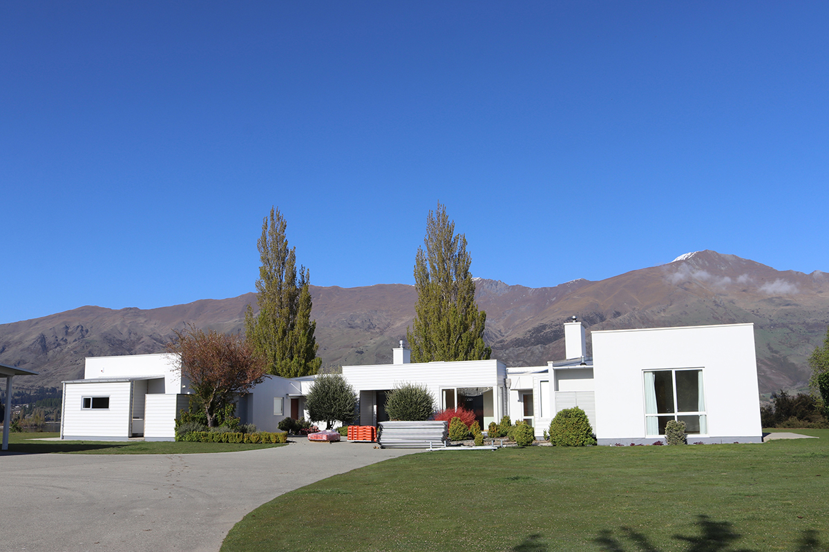 Waimana Place Renovation_Condon Scott Architects_Before 3_driveway entrance